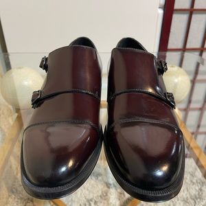 Burgundy men’s dress shoes